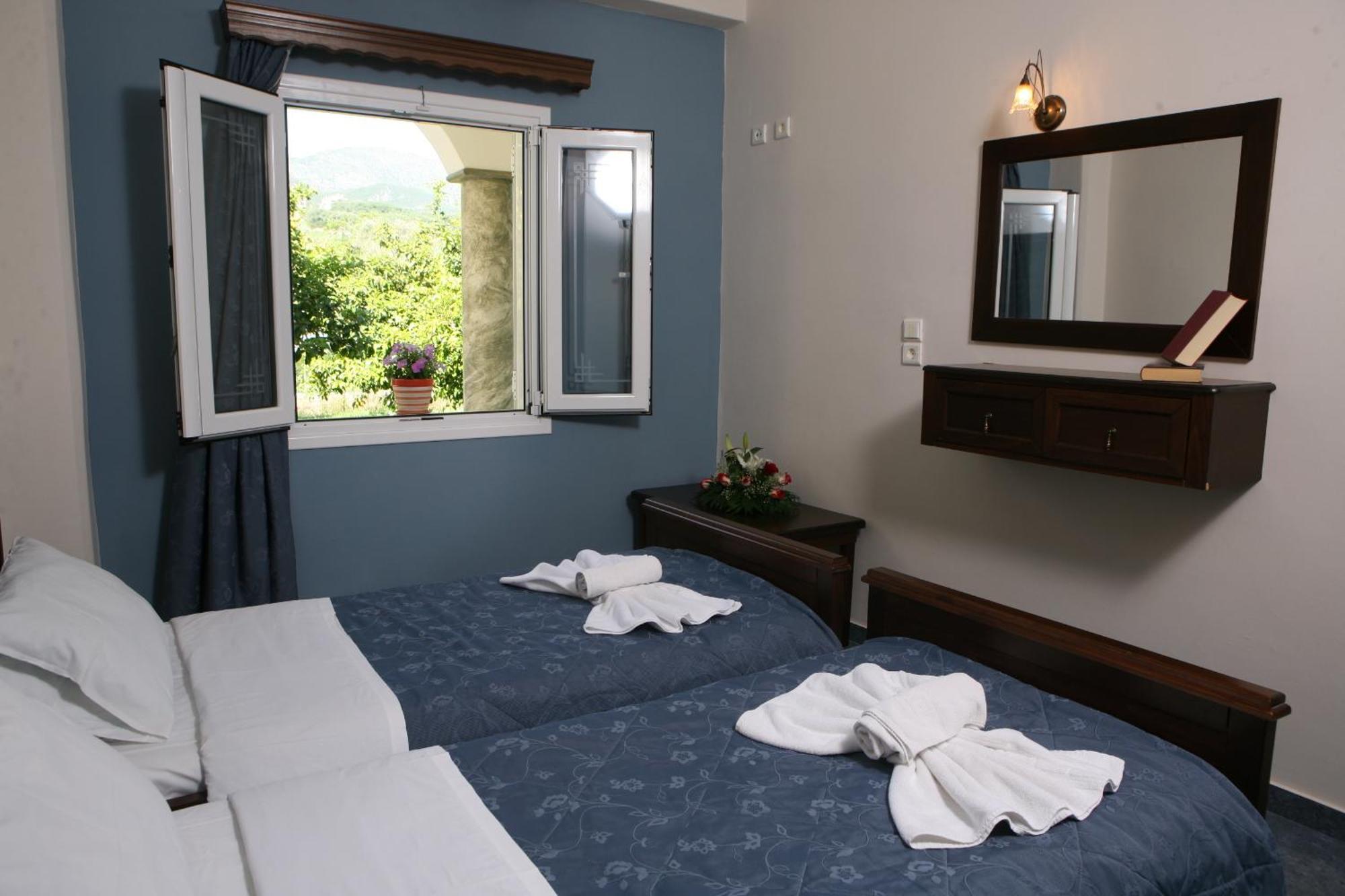 Byzantio Hotel & Apartments Parga Bagian luar foto