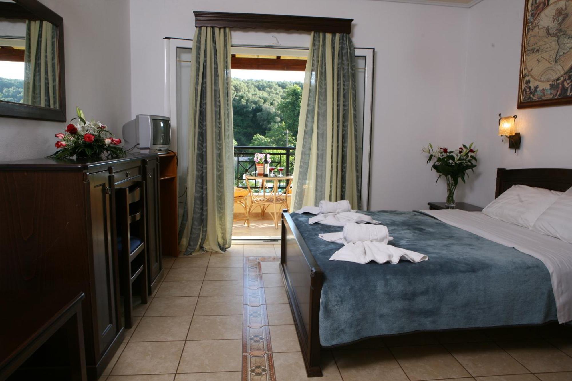 Byzantio Hotel & Apartments Parga Bagian luar foto