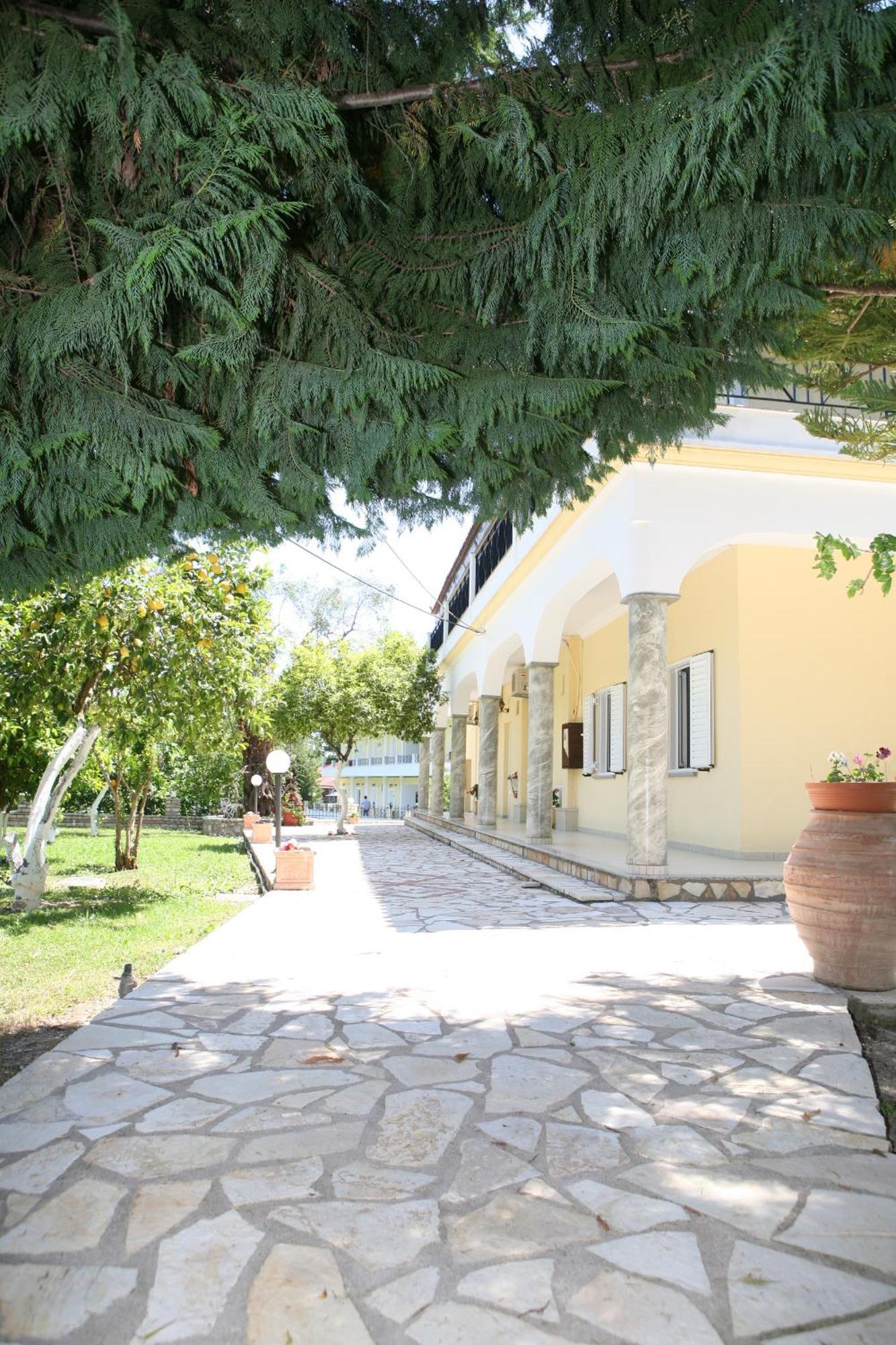 Byzantio Hotel & Apartments Parga Bagian luar foto